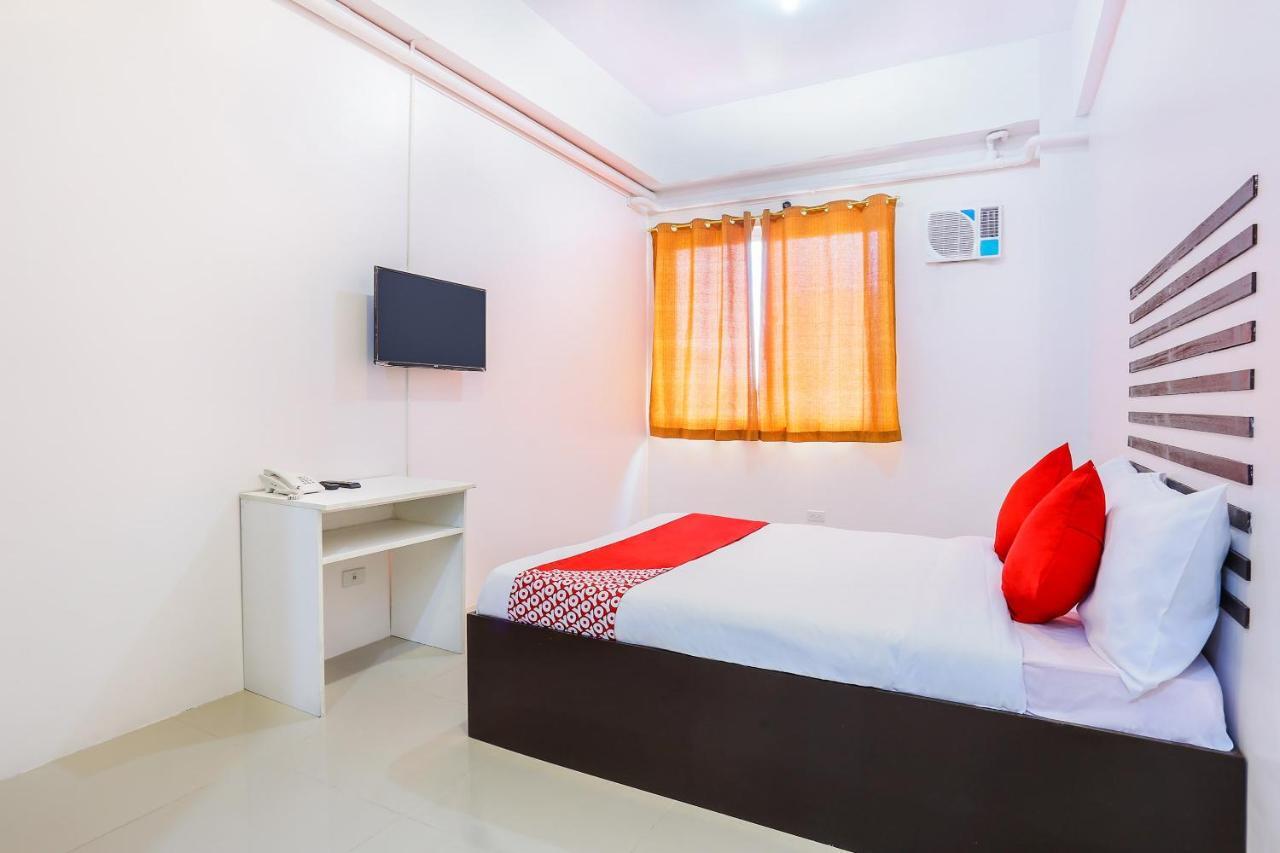 Oyo 505 Jardin Suites Manila Ngoại thất bức ảnh